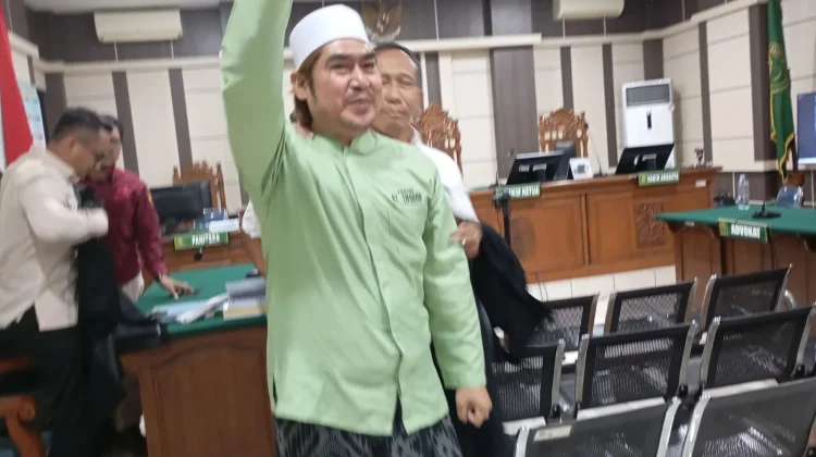 "Tolong Hakim Bela Saya, Kalau Saya Dikriminalisasi"