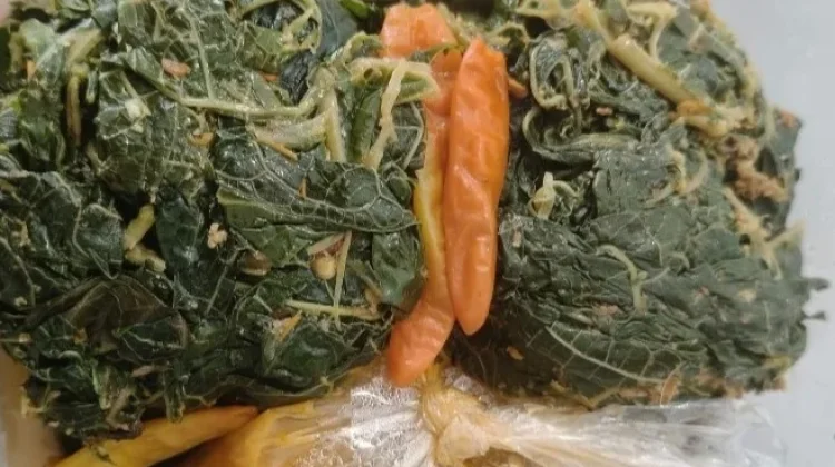 Resep Buntil Daun Pepaya dengan Lombok Setan Utuh