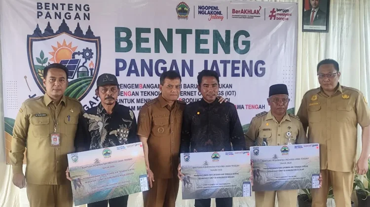 Bantuan Pompa Air Tenaga Surya, Tingkatkan Produktivitas Pertanian