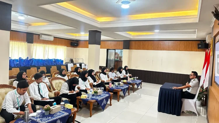Peserta Maganghub Kemenaker Dikenalkan Lingkungan Lapas Semarang