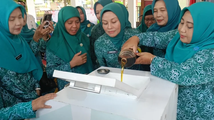 PKK Kudus Belajar dari Batang, Sulap Minyak Jelantah Jadi Cuan