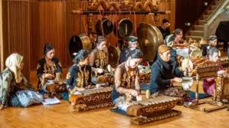 Mengenal Instrumen Gamelan Jawa beserta Fungsinya