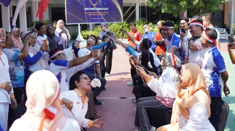 Mancing Kerupuk hingga Tarik Tambang, Hari Pengayoman Kemenkum Jateng Meriah