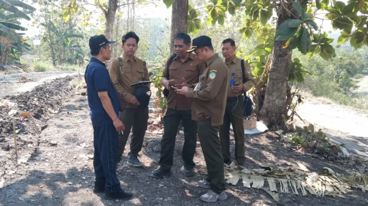 Jalan Desa Krobokan Tergerus Sungai, Perhutani Dukung Jalur Alternatif