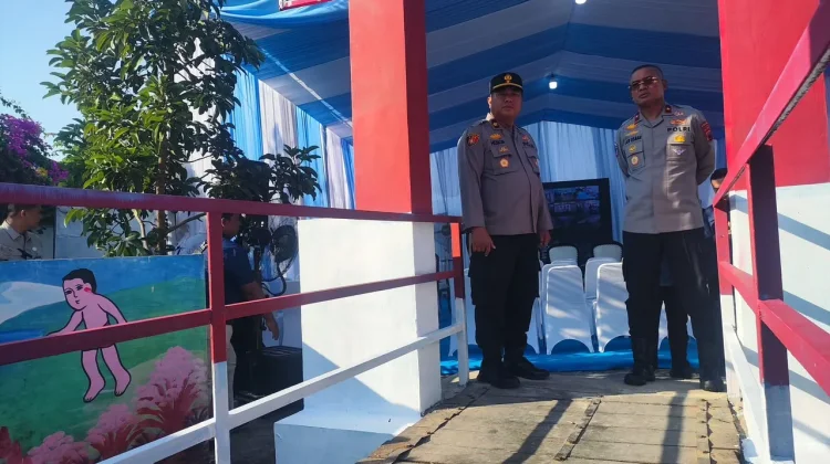 Kapolda Jateng Resmikan Jembatan Merah Putih, Bantu Akses Warga Jabungan Semarang