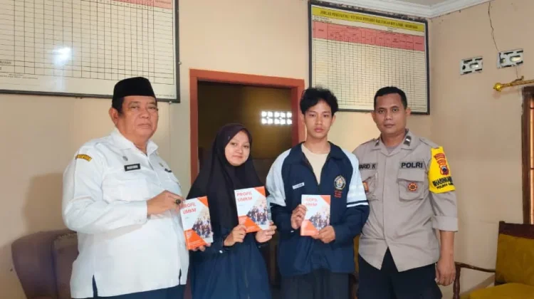 Lewat Booklet Bilingual, KKN Undip Bantu UMKM Rejosari Tembus Pasar Lebih Luas