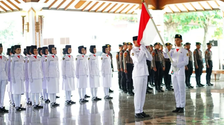 Paskibraka Pati Dikukuhkan, Plt Bupati Pati Pesan Semangat