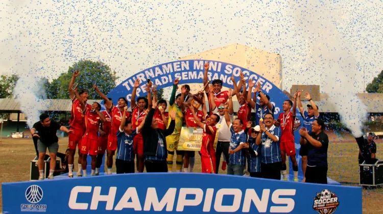 DPC Peradi Semarang Cup 2026, Tim James Purba & Partner Tampil sebagai Juara