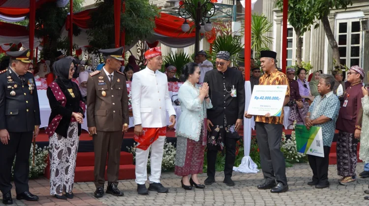 HUT RI, BPJS Ketenagakerjaan Serahkan Penghargaan Hingga Pemberian Manfaat