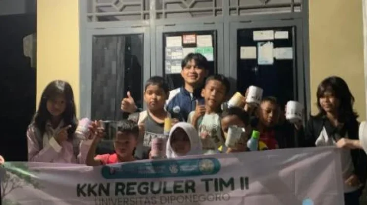 Tingkatkan Literasi Keuangan Anak, KKN Undip Ajarkan Menabung Sejak Dini