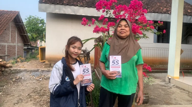 KKN Undip Kenalkan Budaya Kerja Jepang 5S untuk UMKM Ikan Asap Jrakahpayung