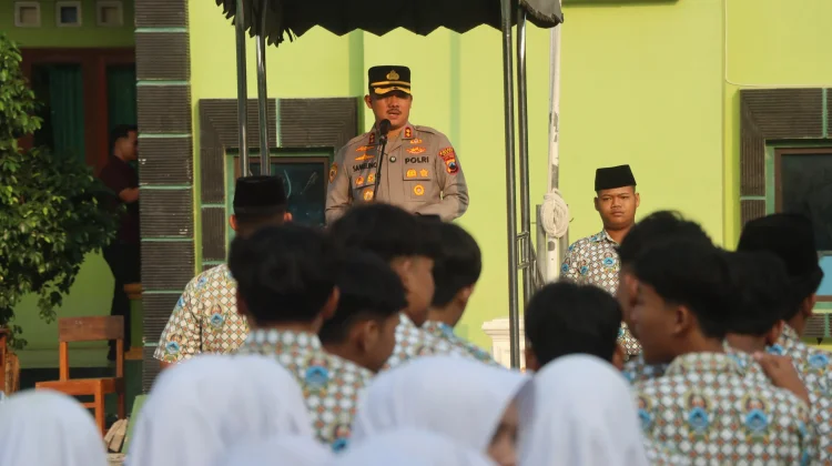 Kapolres Demak Ajak Pelajar Bijak Bermedia Sosial dan Jauhi Tawuran