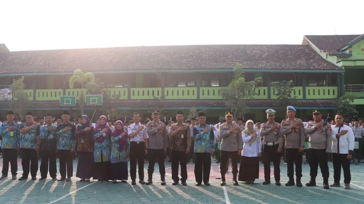 Kapolres Demak Ajak Pelajar Bijak Bermedia Sosial dan Jauhi Tawuran