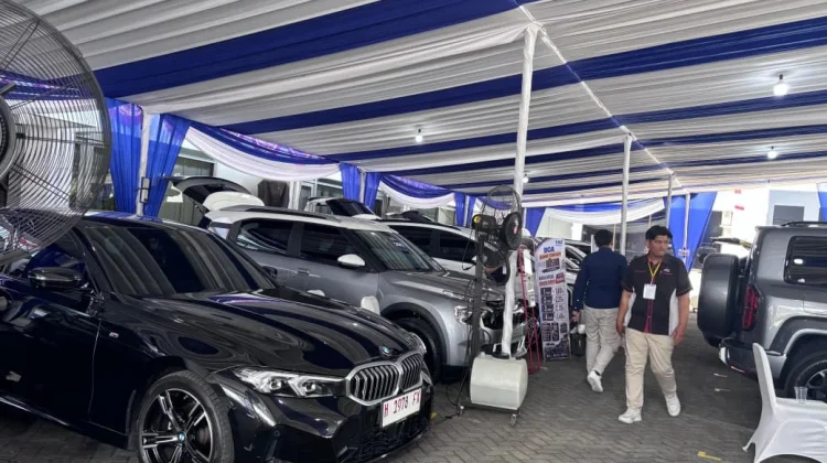 BCA Gang Tengah Autoshow Hadir di RRI Semarang, Pengunjung Bisa Test Drive