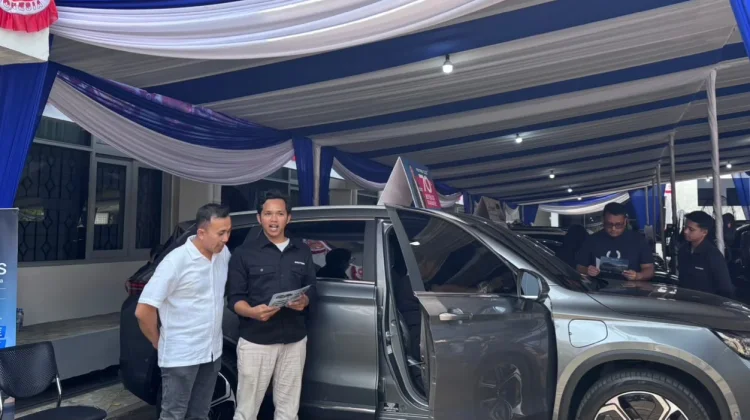 BCA Gang Tengah Autoshow di RRI Semarang, Pengunjung Antusias Jajal Kendaraan