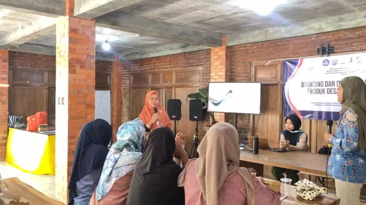 Tumbuhkan Desa Wisata Tjokro, Pokdarwis Tjakrawala - PKK Dilatih Pelatihan Digital