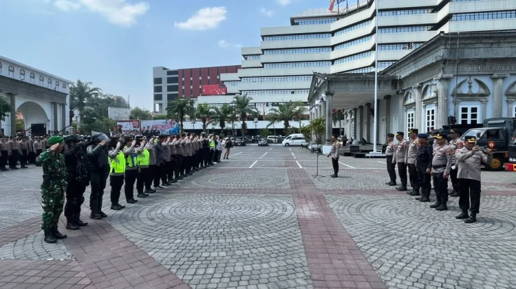 Jaga Penyampaian Pendapat Tetap Damai, Polda Jateng Terjunkan Polwan Negosiator