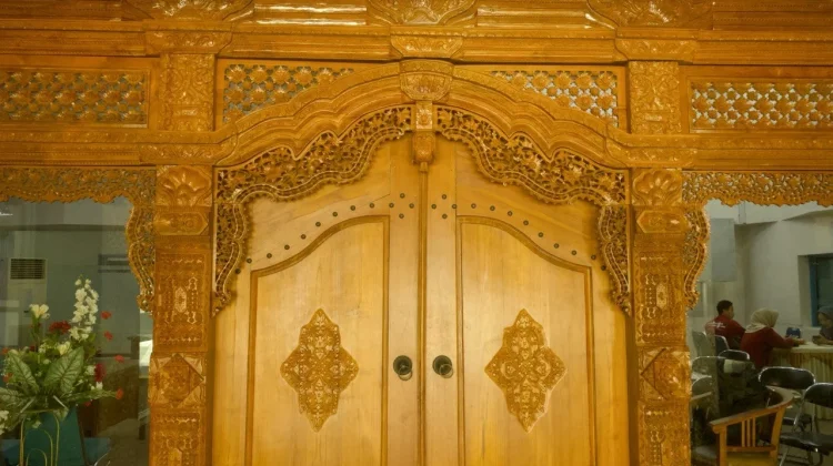 Ukiran Jepara, Identitas yang Terukir dalam Kayu