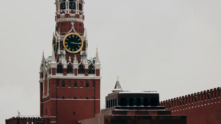 Rusia Memiliki 11 Zona Waktu, dari Barat hingga Timur