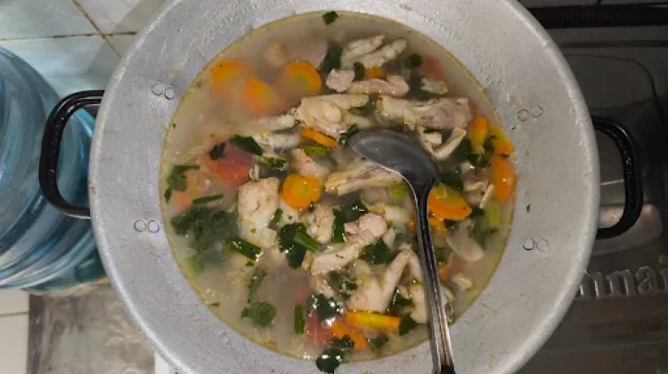 Cara Membuat Sop Ayam ceker yang Lezat