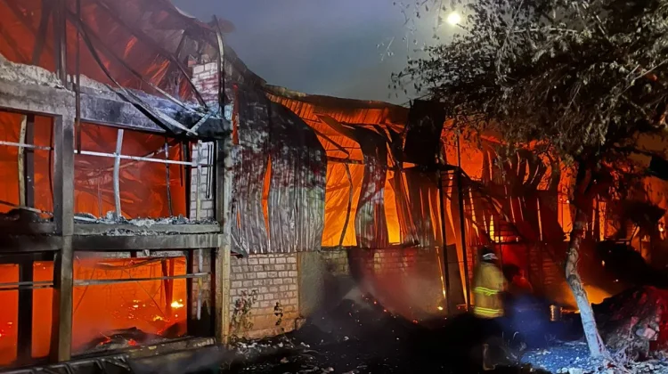 Dua Kebakaran Semalam di Rembang, Lokasi Galangan Kapal dan Kandang Ayam