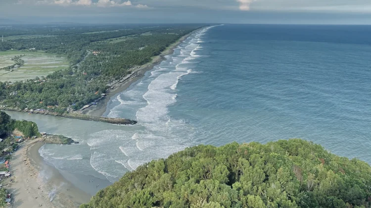 Sagara View Kebumen, Pesona Laut Selatan dari Atas Bukit