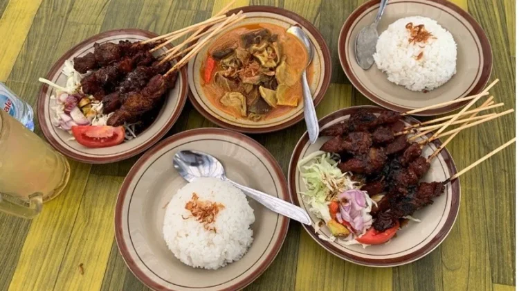 Nikmatnya Sate Perlu Diimbangi Pola Makan Seimbang