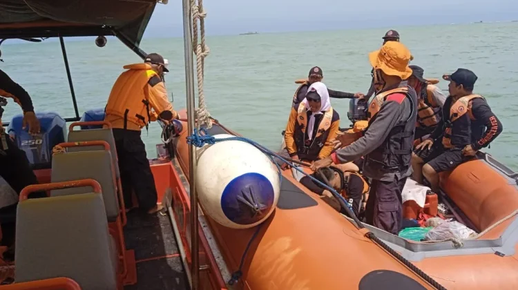 Tim SAR Cari Nelayan yang Hilang Terbawa Arus di Perairan Jepara