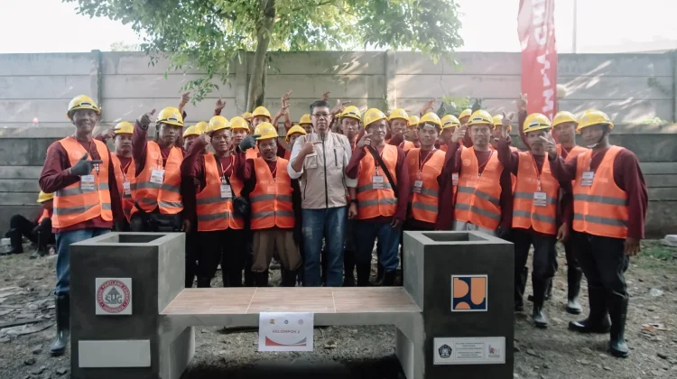 Perkuat Kompetensi Tenaga Konstruksi, Polines Berkolaborasi dengan Semen Gresik