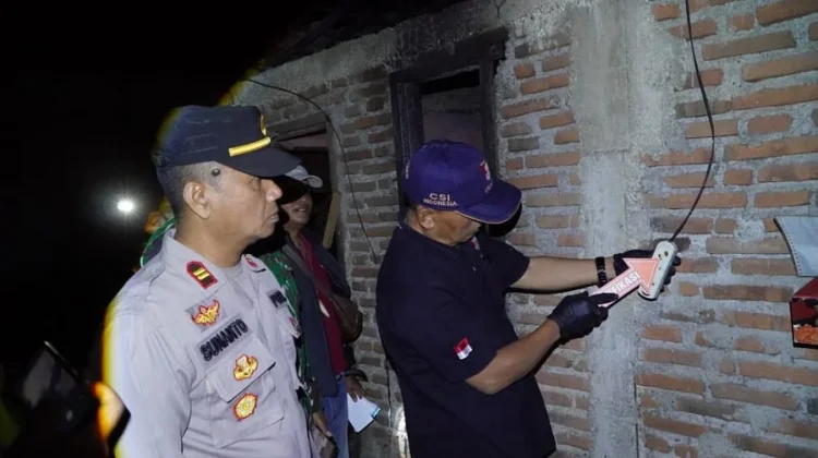 Instalasi Listrik Tak Standar, Satu Rumah Terbakar