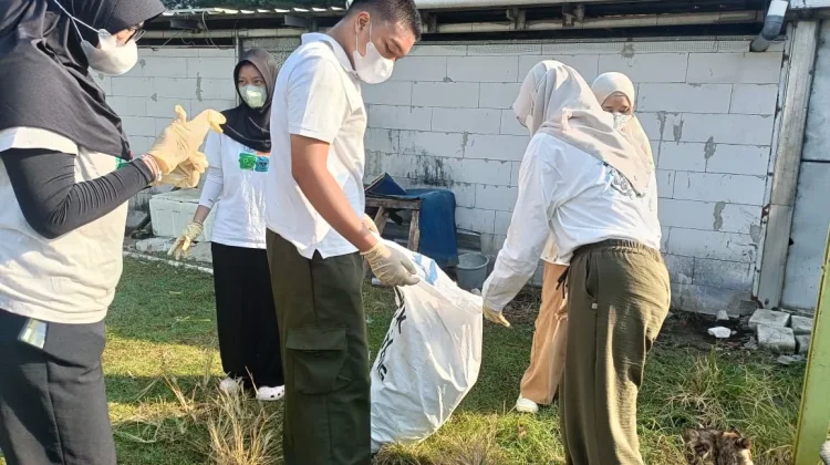 Pengelola Pantai Tirang Apresiasi Aksi Bersih RRI Fest, Dukung Wisata Makin Nyaman