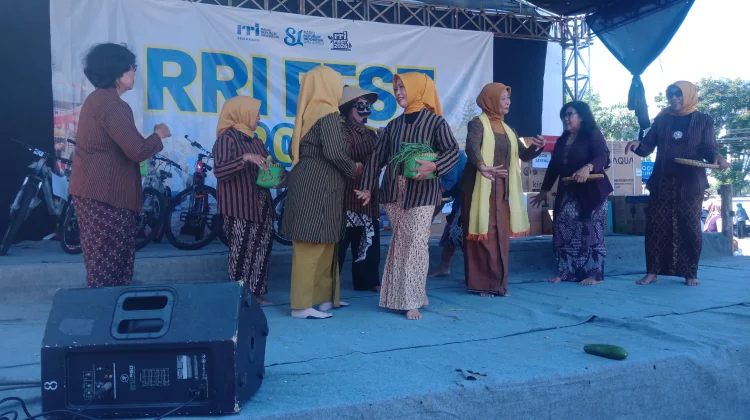 Lansia Unjuk Gigi di RRI Fest Semarang, Hidupkan Kembali Seni Tradisional