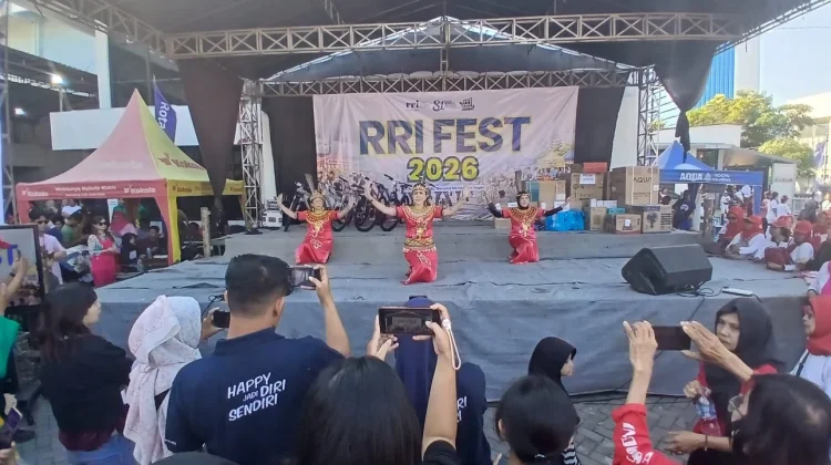 Ikatan Keluarga Kalimantan Barat di Semarang Tampilkan Tiga Tarian