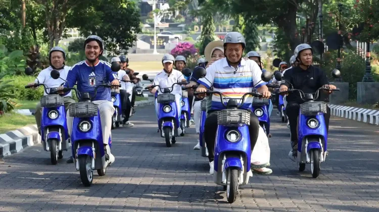 Undip Luncurkan 220 E-Bike untuk Transportasi Ramah Lingkungan