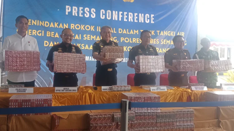 Bea Cukai Semarang Gagalkan Penyelundupan Rokok Ilegal dalam Mobil Tangki Air
