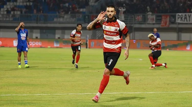 Debut Gemilang, Dimitar Mitkov Langsung Pimpin Top Skor Super League