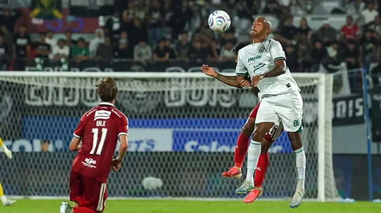 Sudah Cetak Gol di Laga Debut, Melvyn Lorenzen Bersiap Lawan Madura United