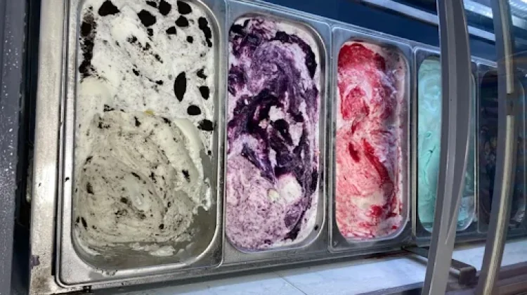 Es Krim, Camilan Gen Z untuk Tingkatkan Mood