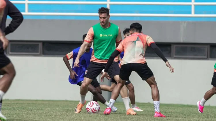 Laga Perdana, Patrick Cruz Berburu Gol dan Assist untuk Kendal Tornado FC