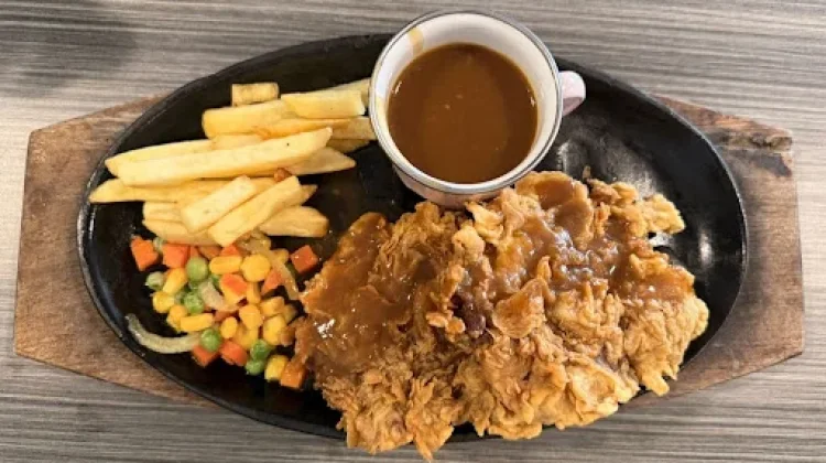 Kamu Tim Tenderloin atau Sirloin Beef Steak Crispy?