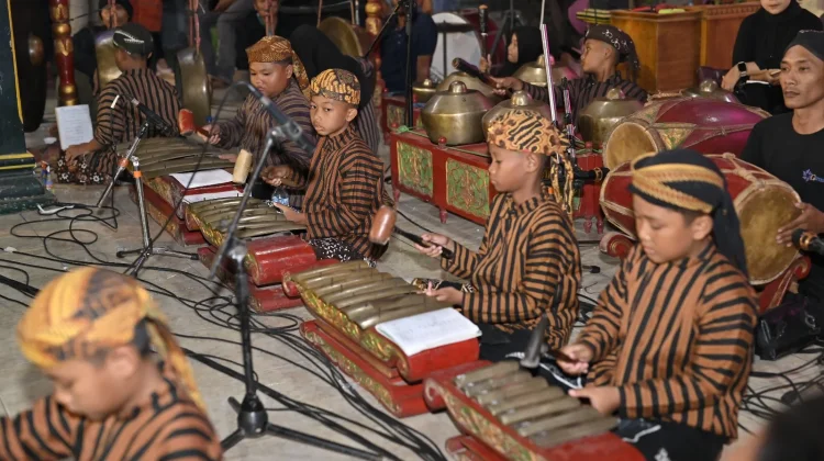 Rembangan Fest Jadi Panggung Regenerasi Seniman dan Budayawan