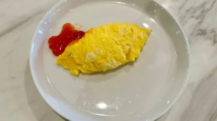 Tips Membuat Omelet yang Lembut Ala Hotel