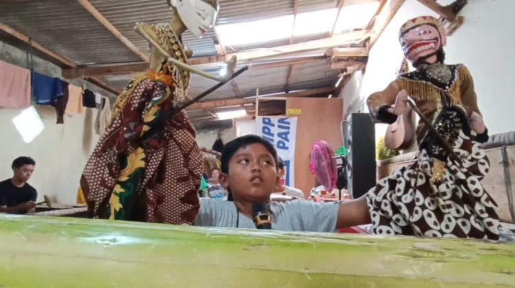 Sukses Meregenerasi, Anang Purbo Siap Tampilkan Wayang Golek Cepak di Solo