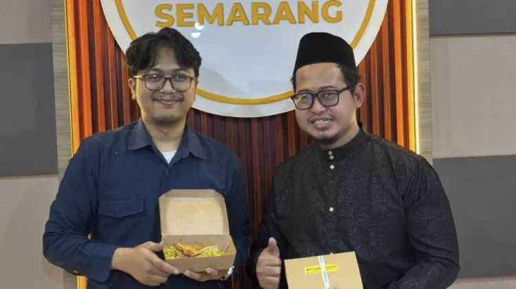 Nasi Goreng Padang Bangjo Semarang Bertahan 19 Tahun Berkat Resep Warisan