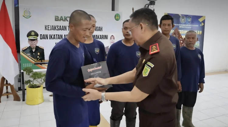Sambangi Nusakambangan, Kejati Jateng Suntik Semangat Warga Binaan