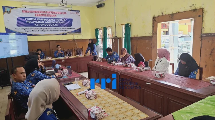 Perluas Layanan, Dindukcapil Rembang Siap Jemput Bola hingga Live TikTok