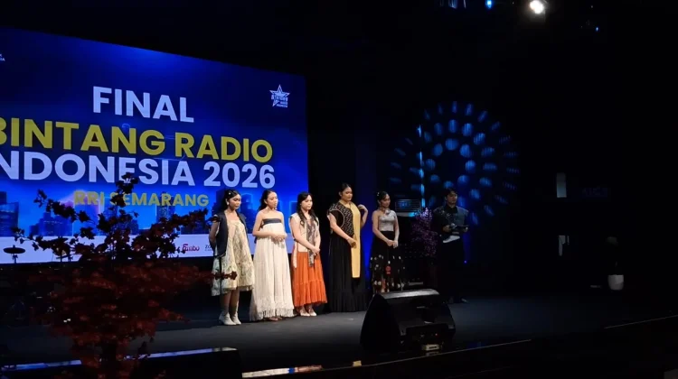 Final Bintang Radio RRI Semarang Hadirkan Brand ZOEZOE by Sudarna Suwarsa