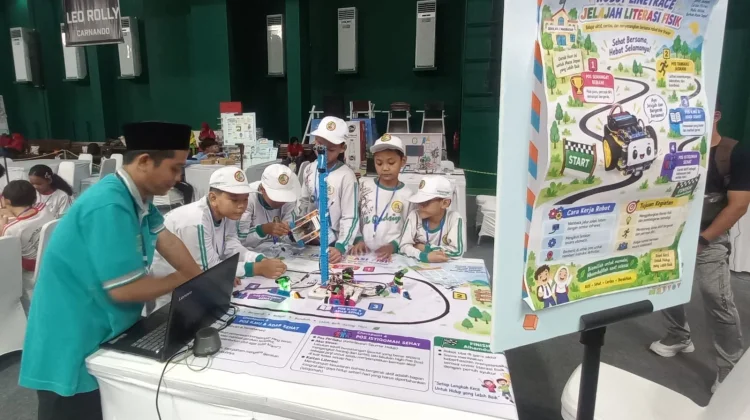 Belajar Coding Sejak SD, Siswa Kudus Ciptakan Robot Line Tracer