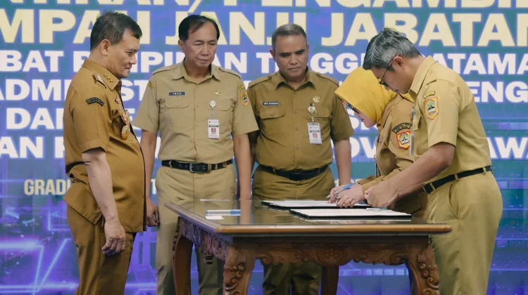 Lantik Kadinas Baru di Jateng, Luthfi Pastikan Tak Ada Titip Jabatan