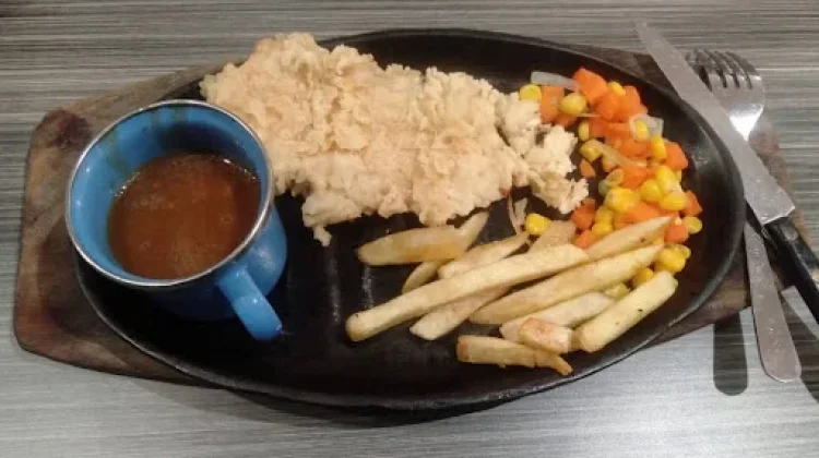 Cara Membumbui agar Chicken Steak Crispy Lebih Gurih